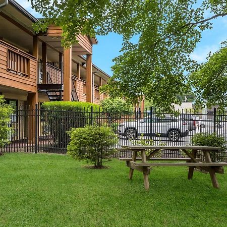Surestay Plus By Best Western Woodbury Inn Екстер'єр фото