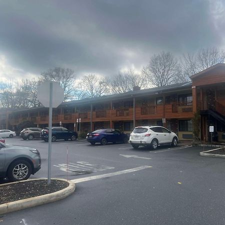 Surestay Plus By Best Western Woodbury Inn Екстер'єр фото