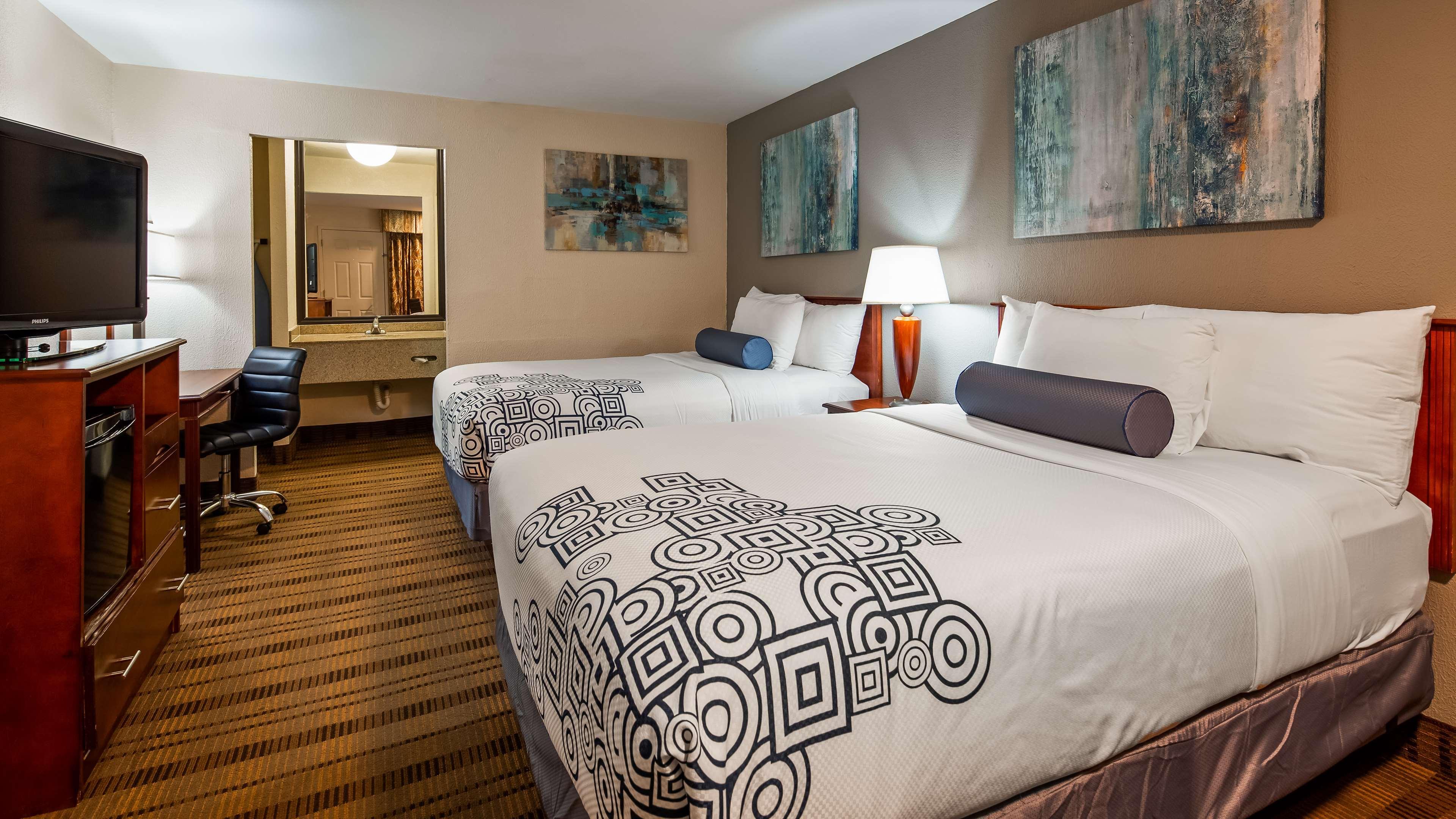 Surestay Plus By Best Western Woodbury Inn Екстер'єр фото