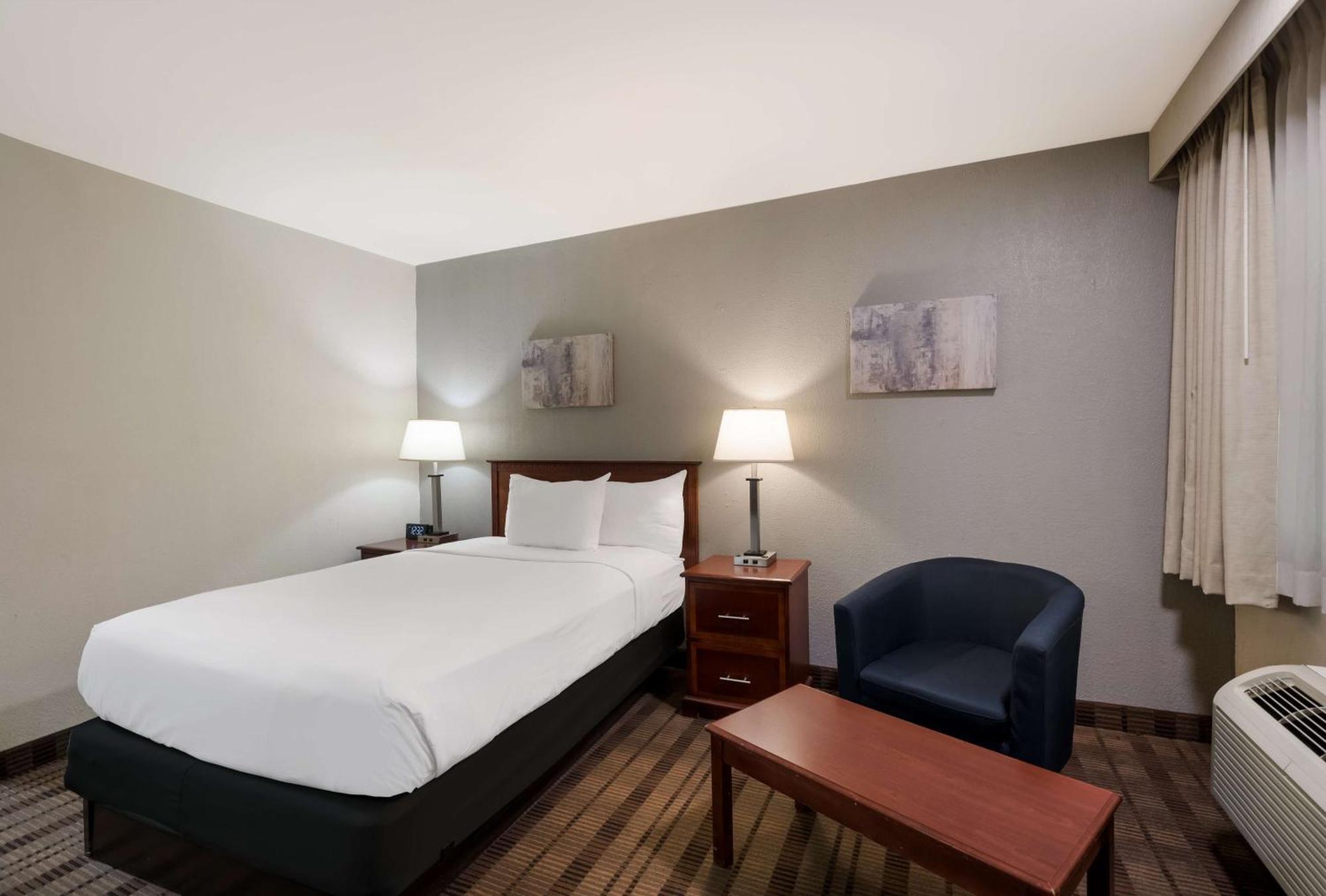 Surestay Plus By Best Western Woodbury Inn Екстер'єр фото