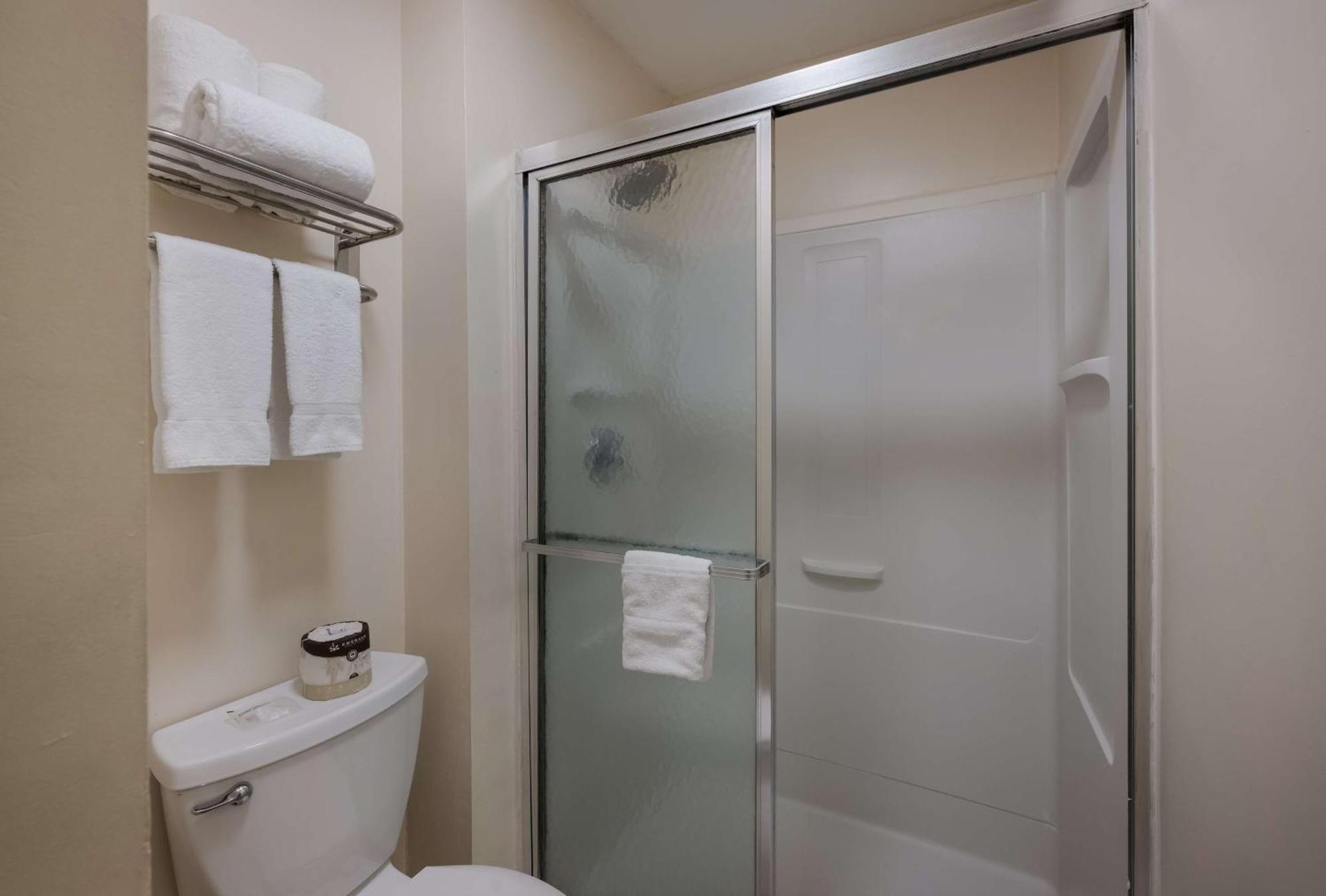 Surestay Plus By Best Western Woodbury Inn Екстер'єр фото
